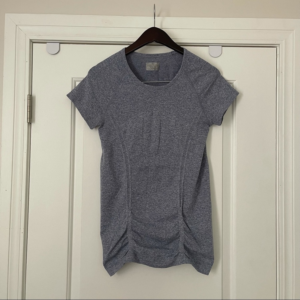 Athleta top
